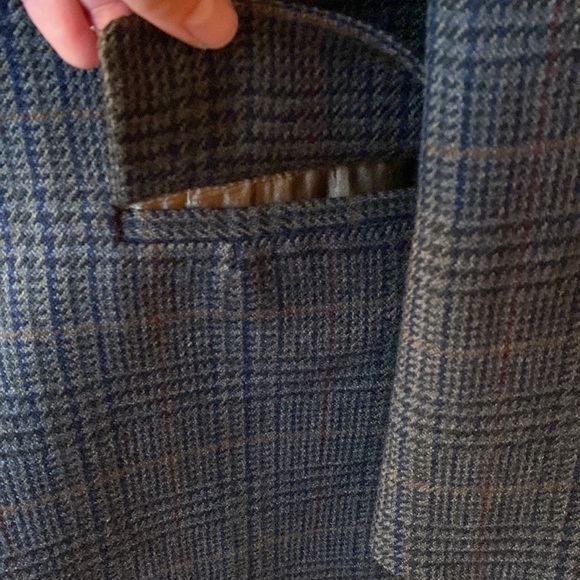 Brooks Brothers Regent Fit Wool Herringbone Sport Coat - Picture 4 of 8